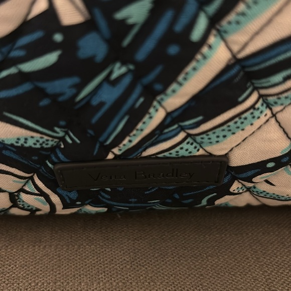 Vera Bradley Grand traveler, Beach Towell and lanyard 
Shore enough pattern NWT - Picture 4 of 8